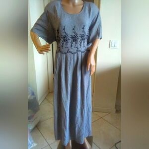 VINTAGE CHECKERED MAXI DRESS BY XTRMZ EMBROIDERY BUST SCALLOPED W/ BELT